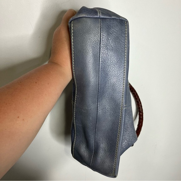 Fossil blue leather shoulder bag 12” x 6.5” x 3.75” - Picture 4 of 13